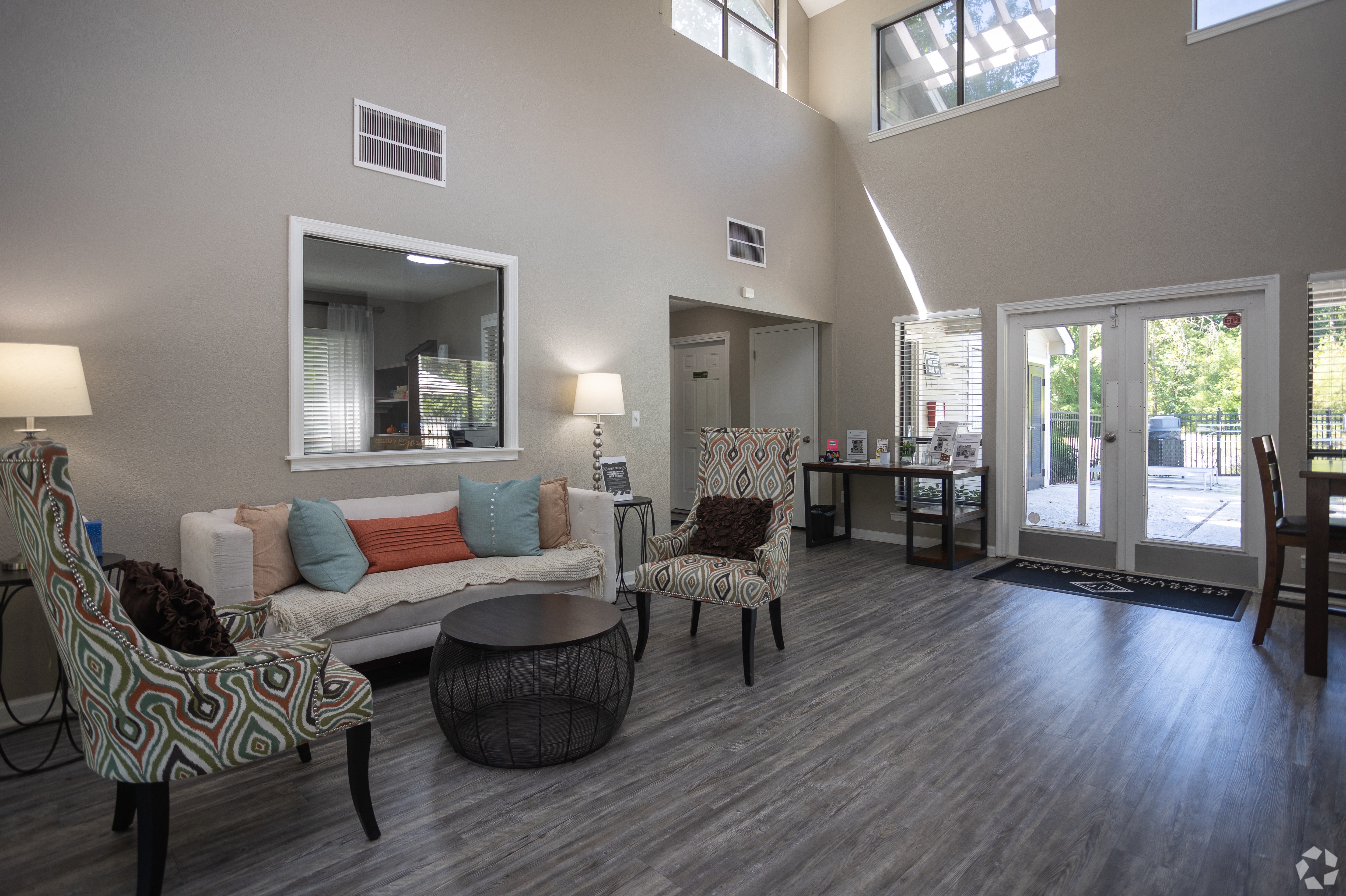 Kensington Place is a similar property to Four Seasons Villas located in Greensboro